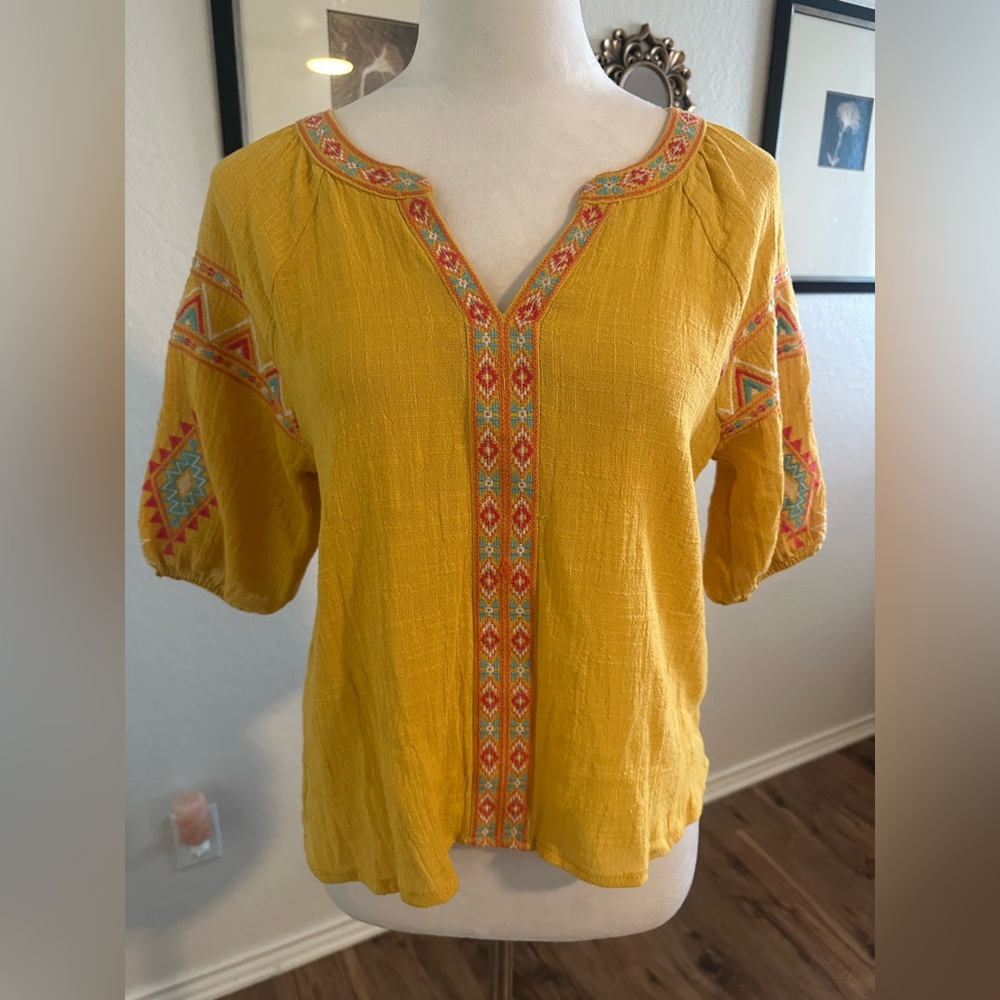 Savanna Jane Bohemian Embroidered Top ✨ - Picture 2 of 7
